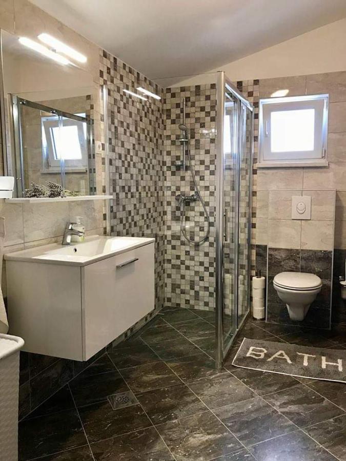 Apartman Laura Tribalj Exteriér fotografie